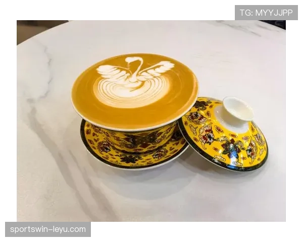 刷到朱琳晒的咖啡照，价格能顶我好几个月房租